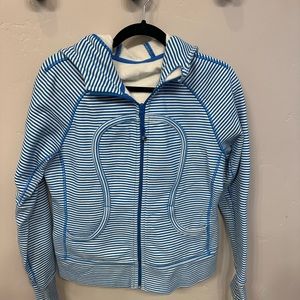Lululemon Scuba Hoodie - Size 8